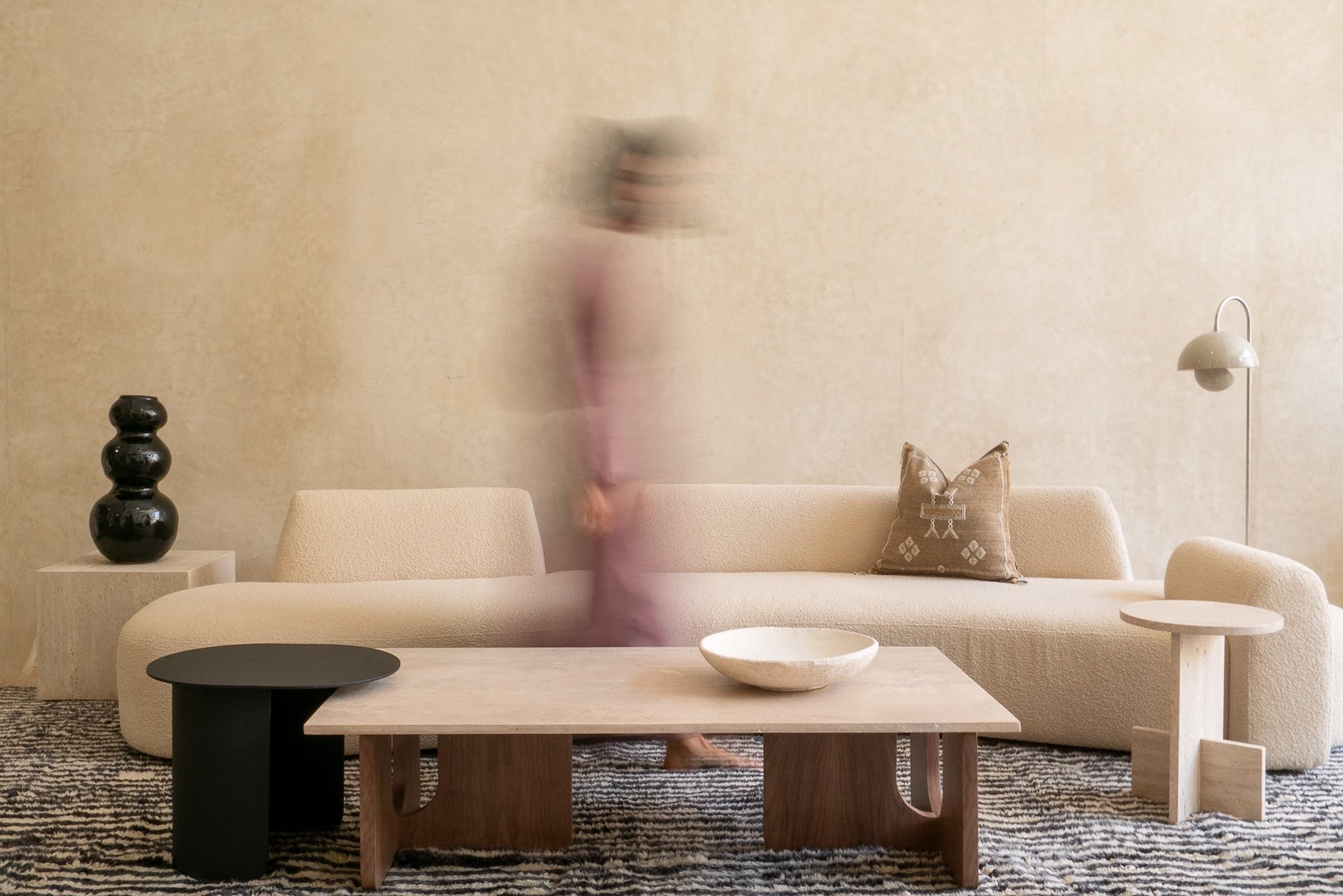 Chemsi Bennis: A Journey Between Tradition and Contemporary