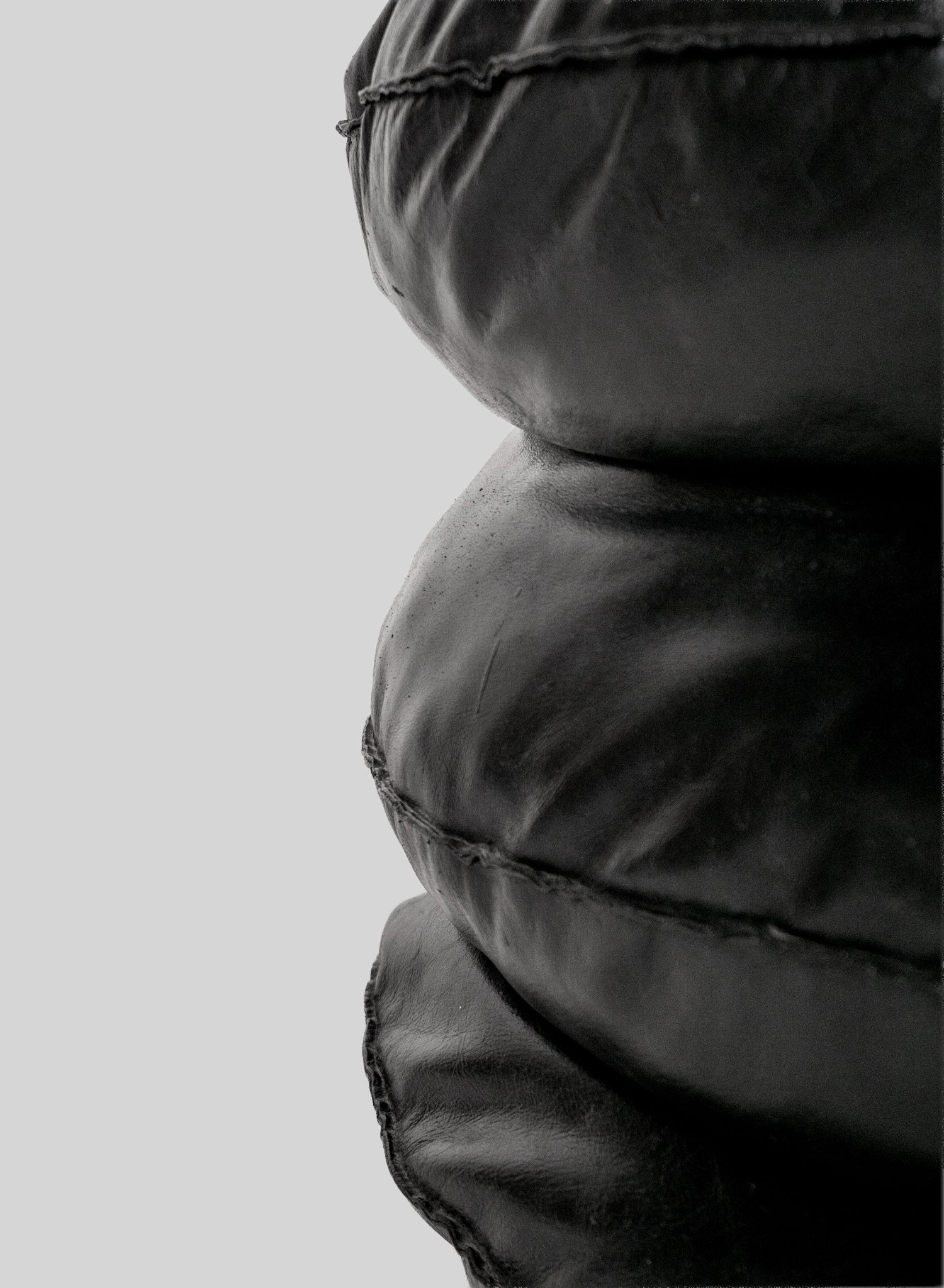 Round Leather Pouf Ø75 cm, Black