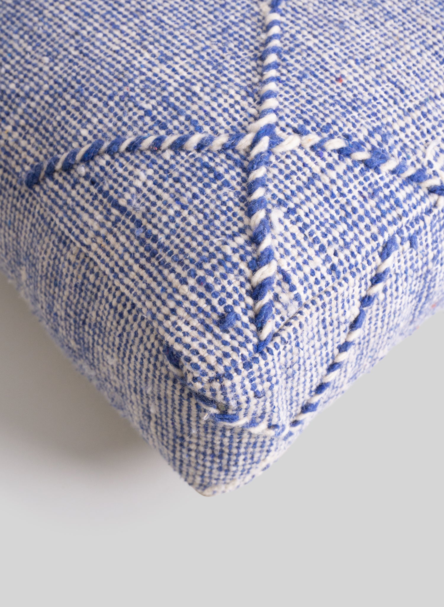 Azure Hanbel Pouf, Natural wool-Dusty cornflower