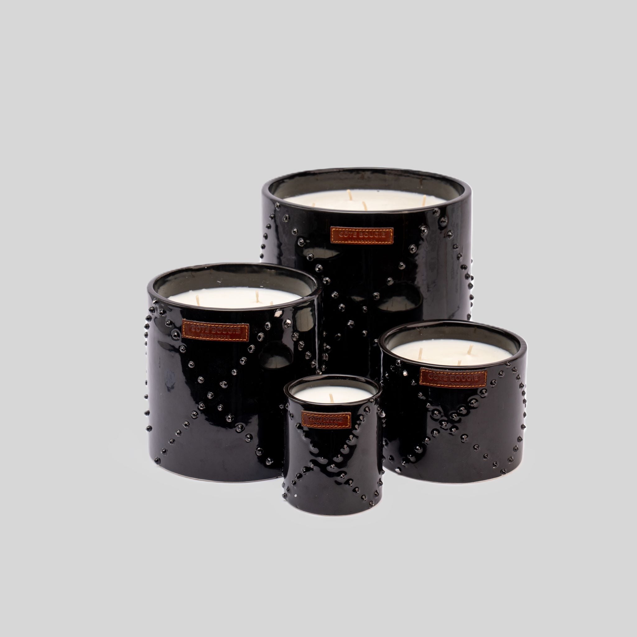 Nomad Scented Candle Black, Cedars of Atlas Fragrance