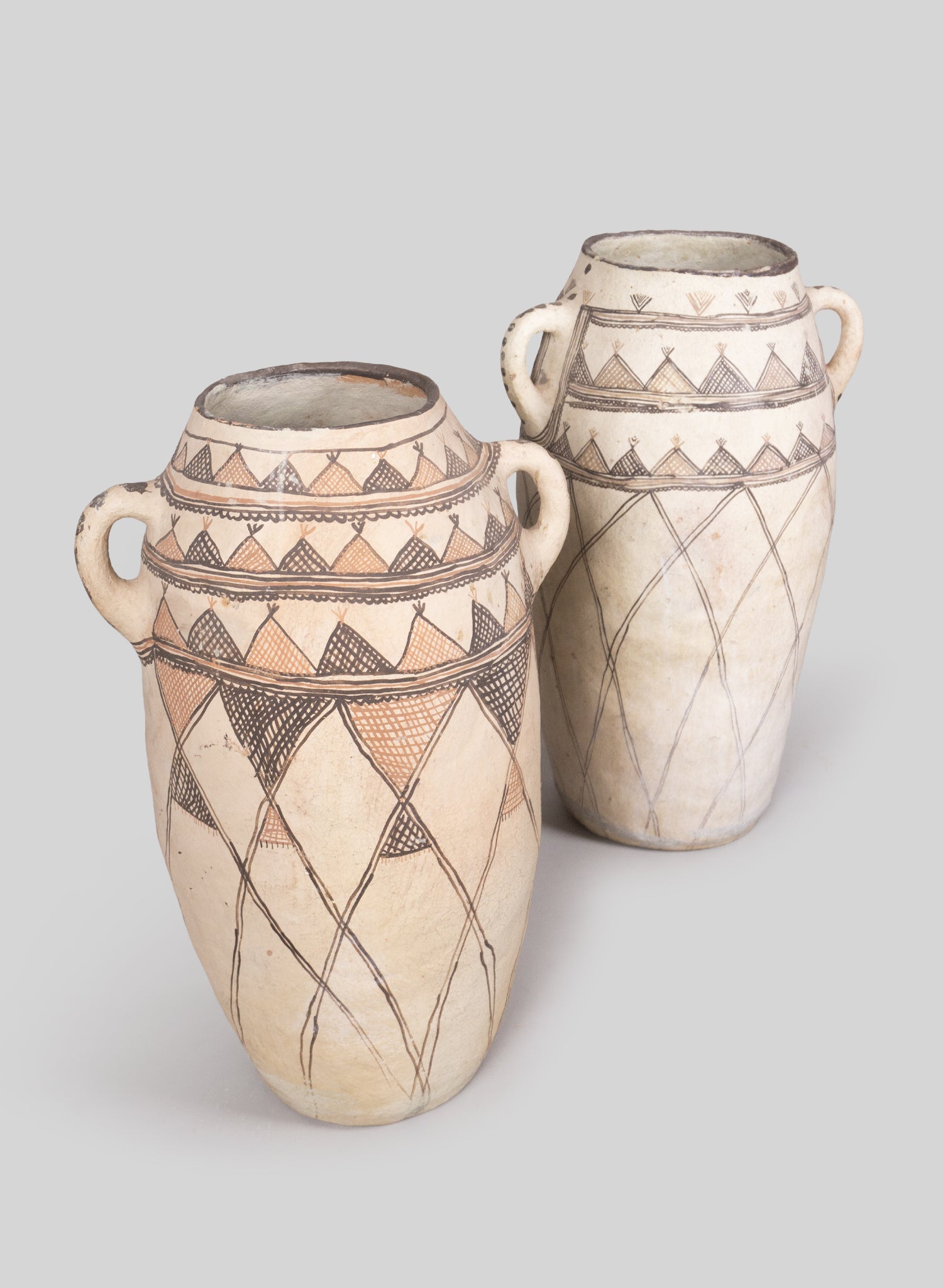 Berbere Clay Floor Vase, Natural terracotta