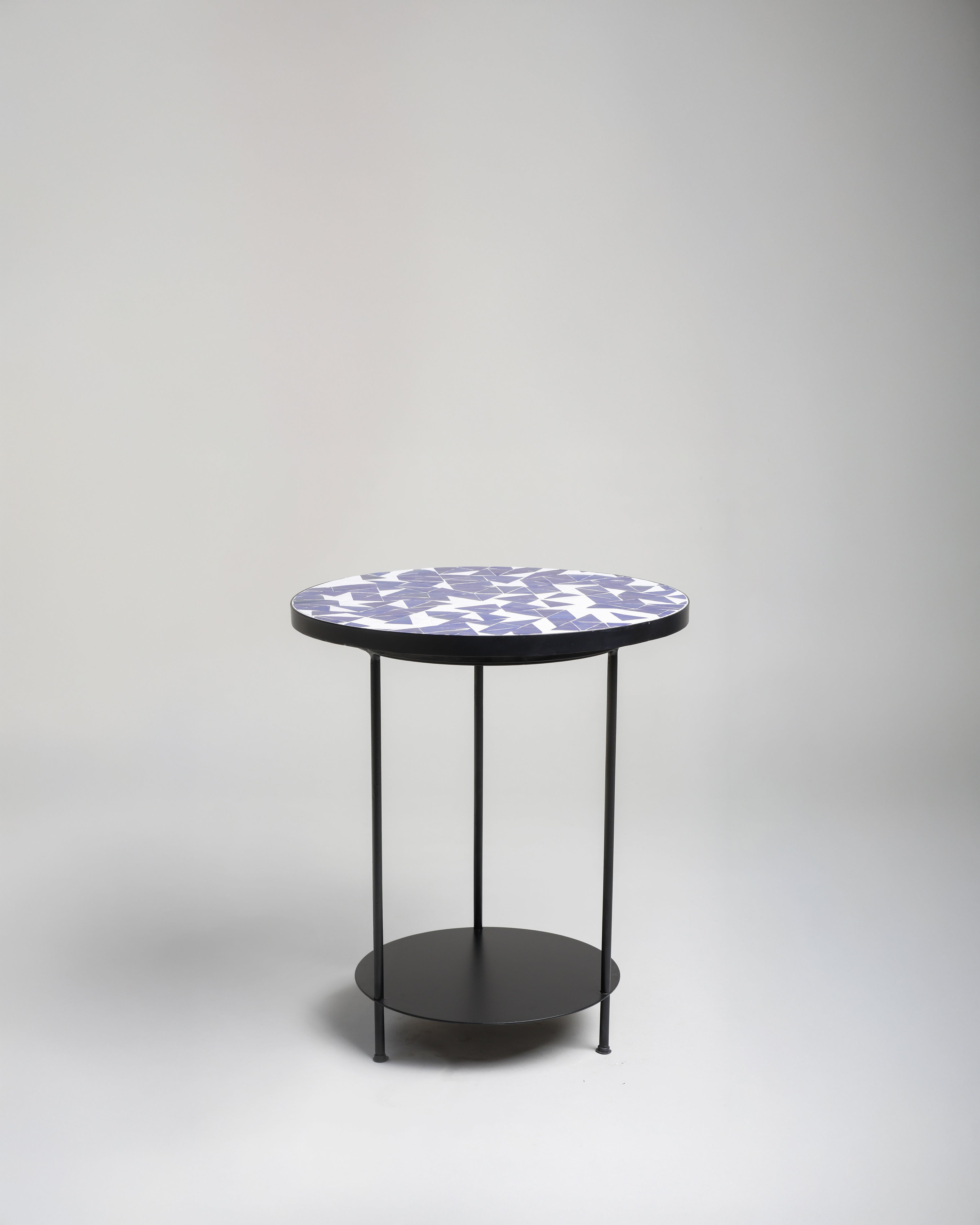 Ligna Disc Origami Side Table, Blue-White
