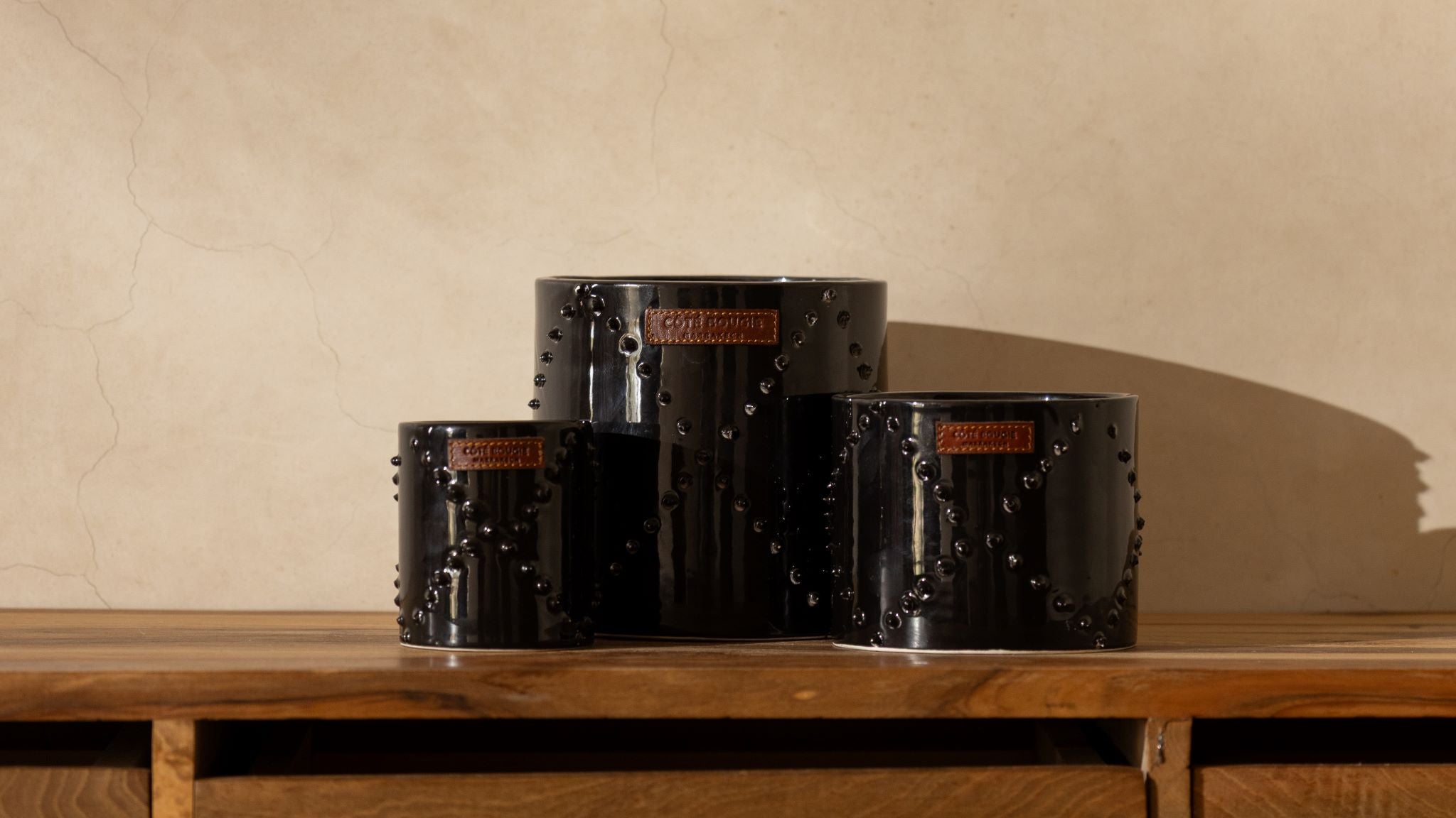 Nomad Scented Candle Black, Cedars of Atlas Fragrance