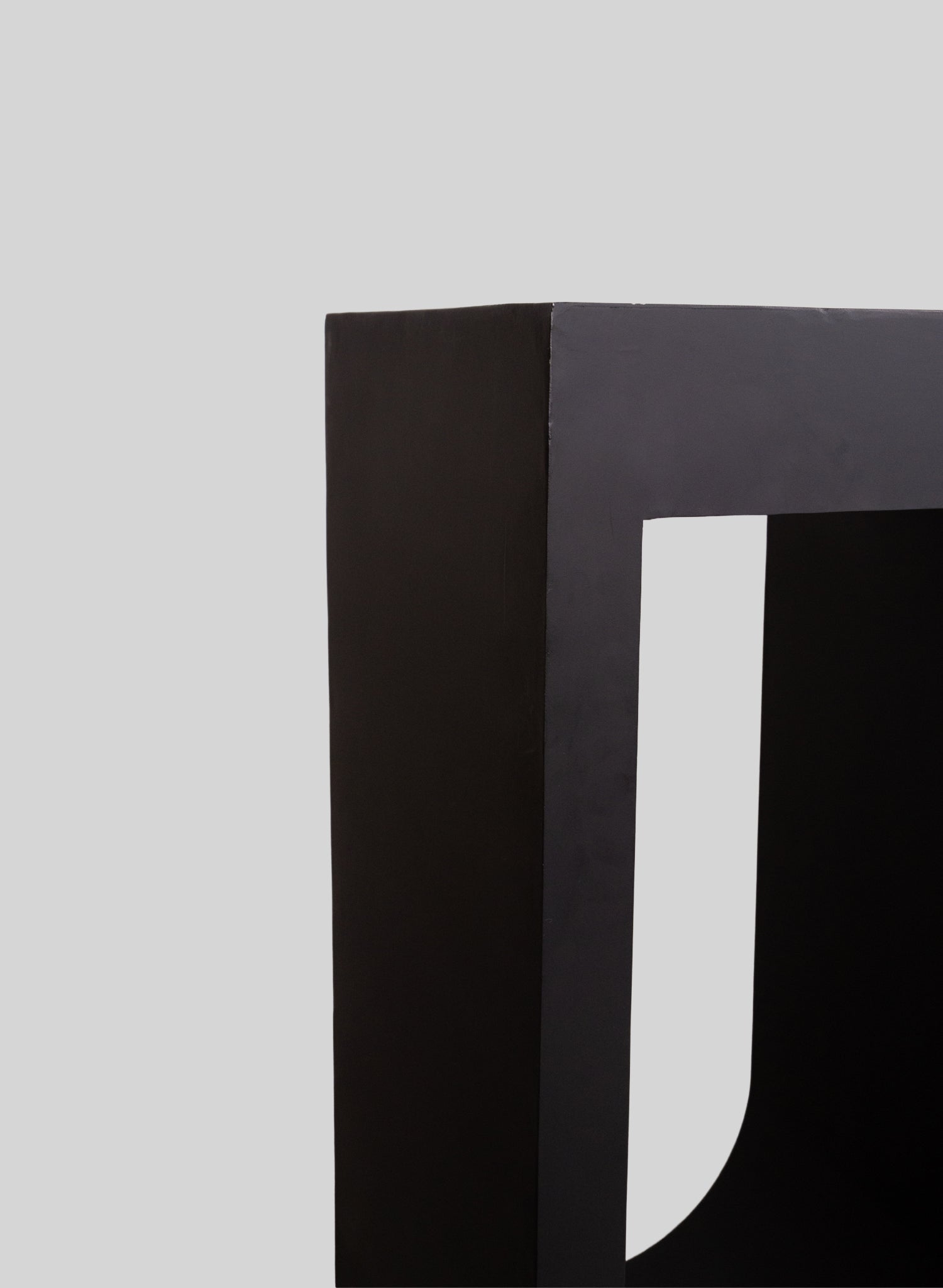 Wave Console, Warm black