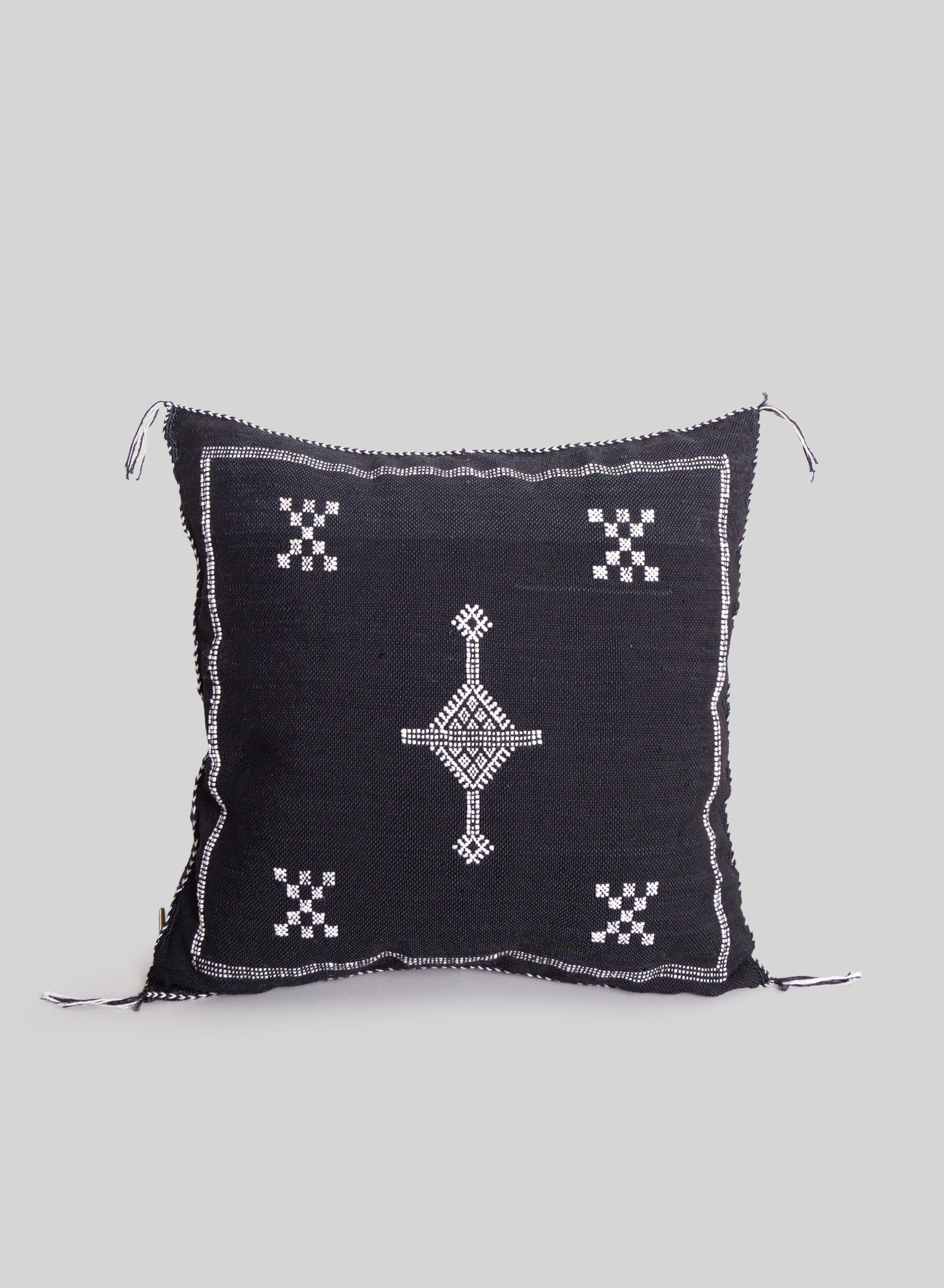 Midnight Sabra Cushion 55x55 cm, Black