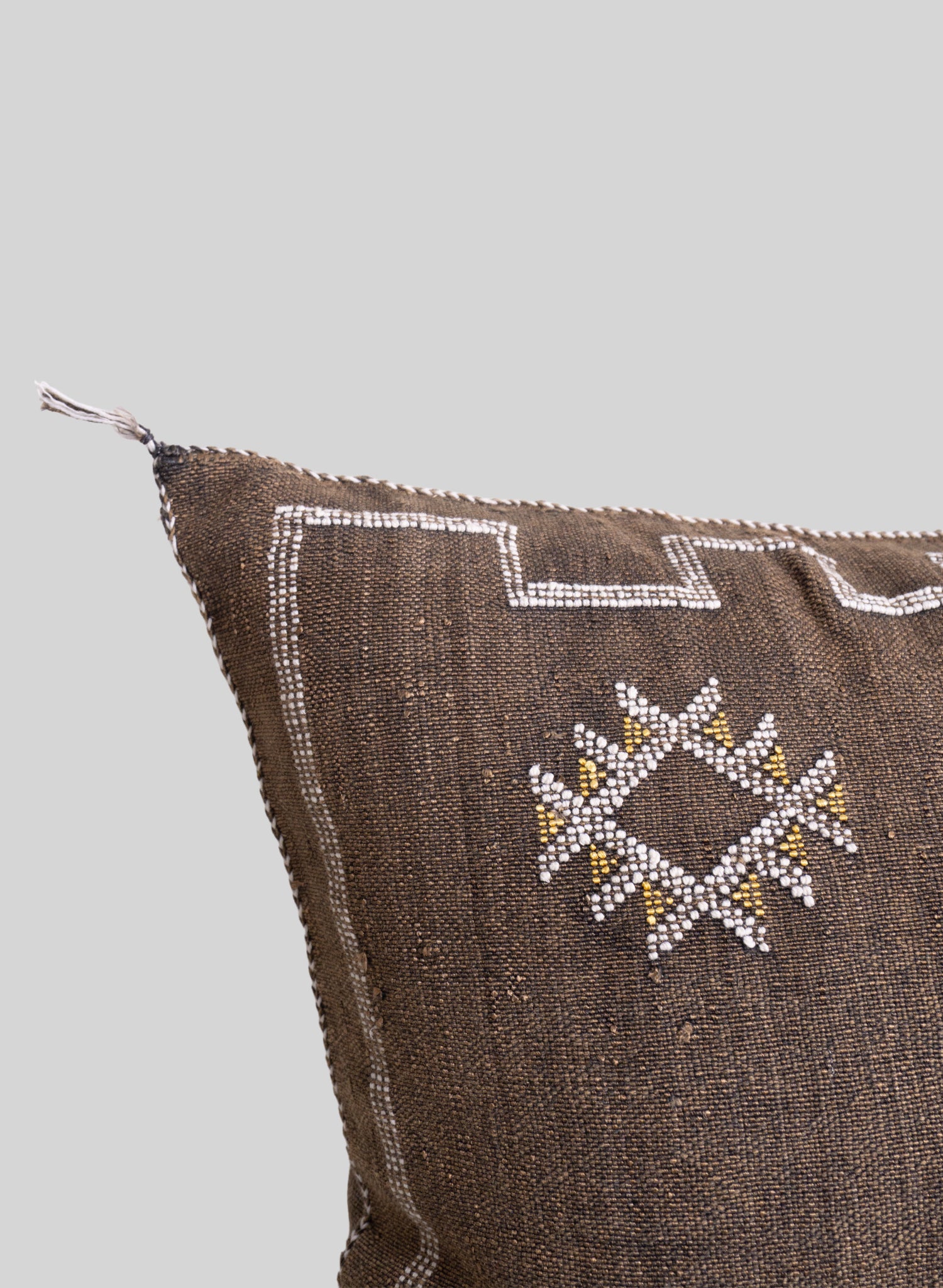 Umber Sabra Cushion 90x50 cm, Brown