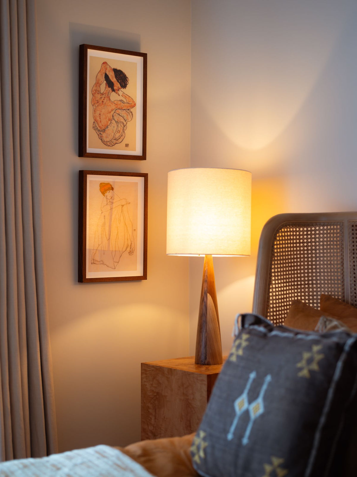 TL 11 Table Lamp, Walnut wood - White
