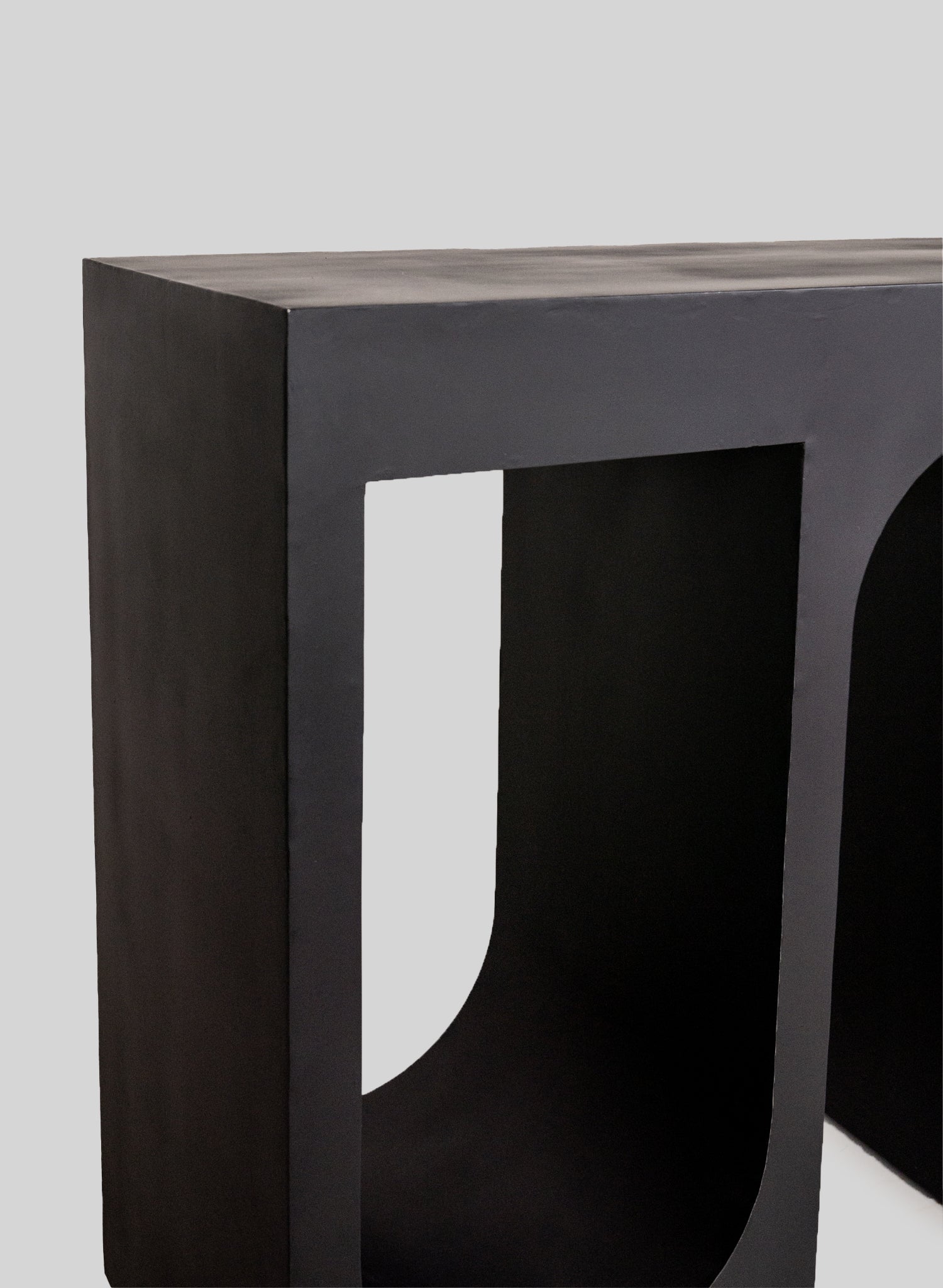 Metal Console, Warm black