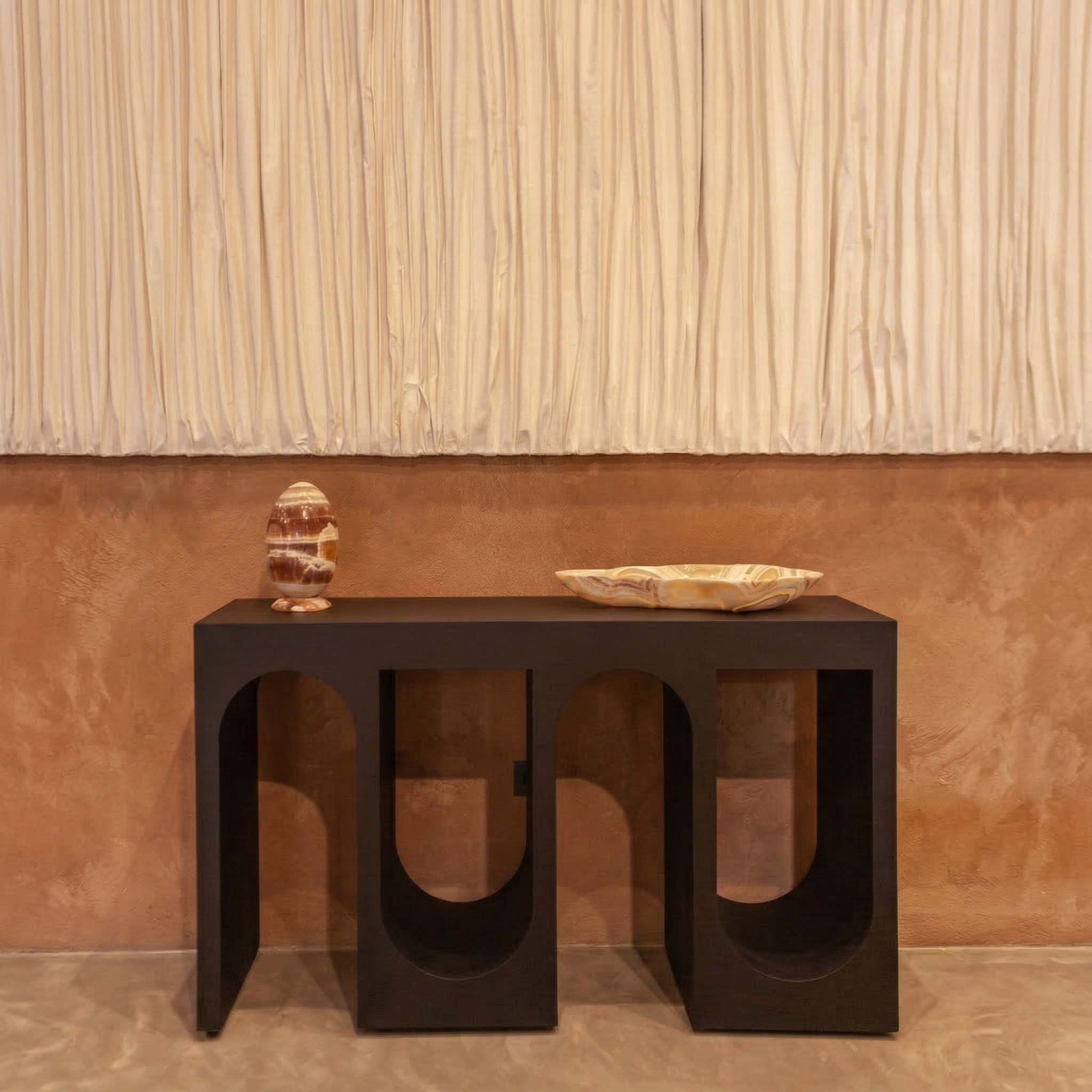 Metal Console, Warm black