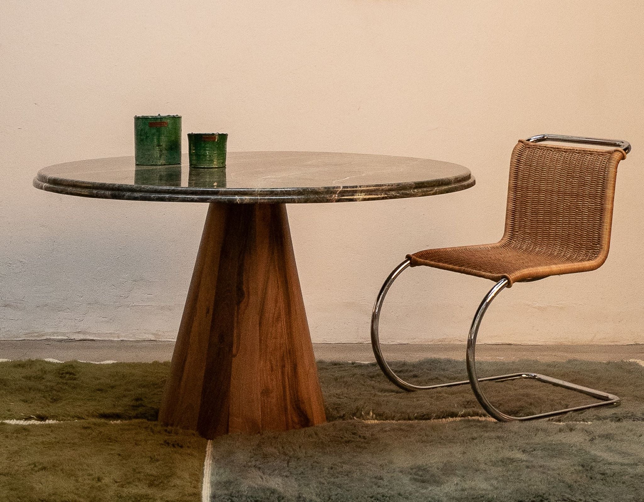 TD 11 Dining Table Ø130 cm, Green Forest marble - Walnut wood