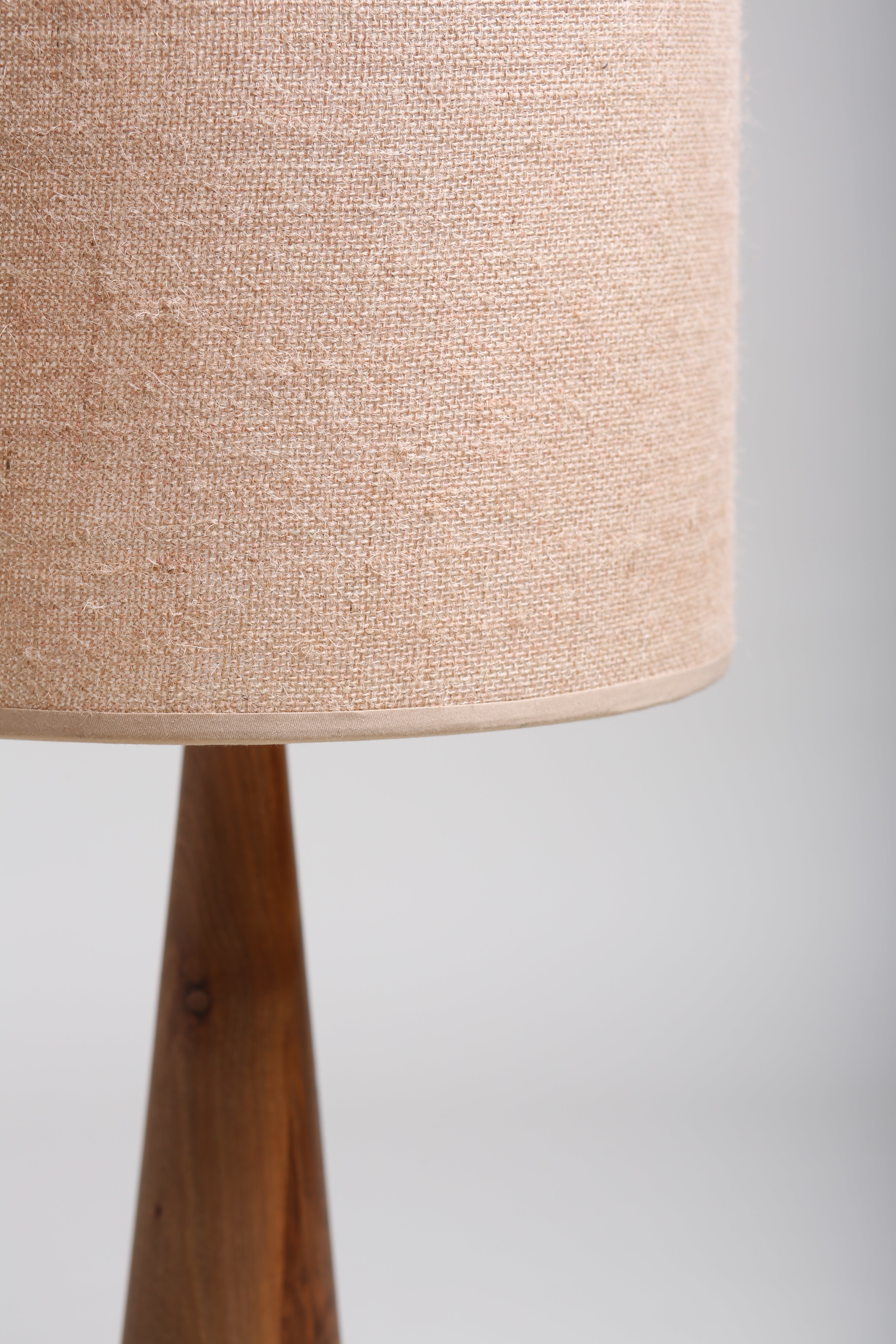 TL 11 Table Lamp, Walnut Wood - Jute