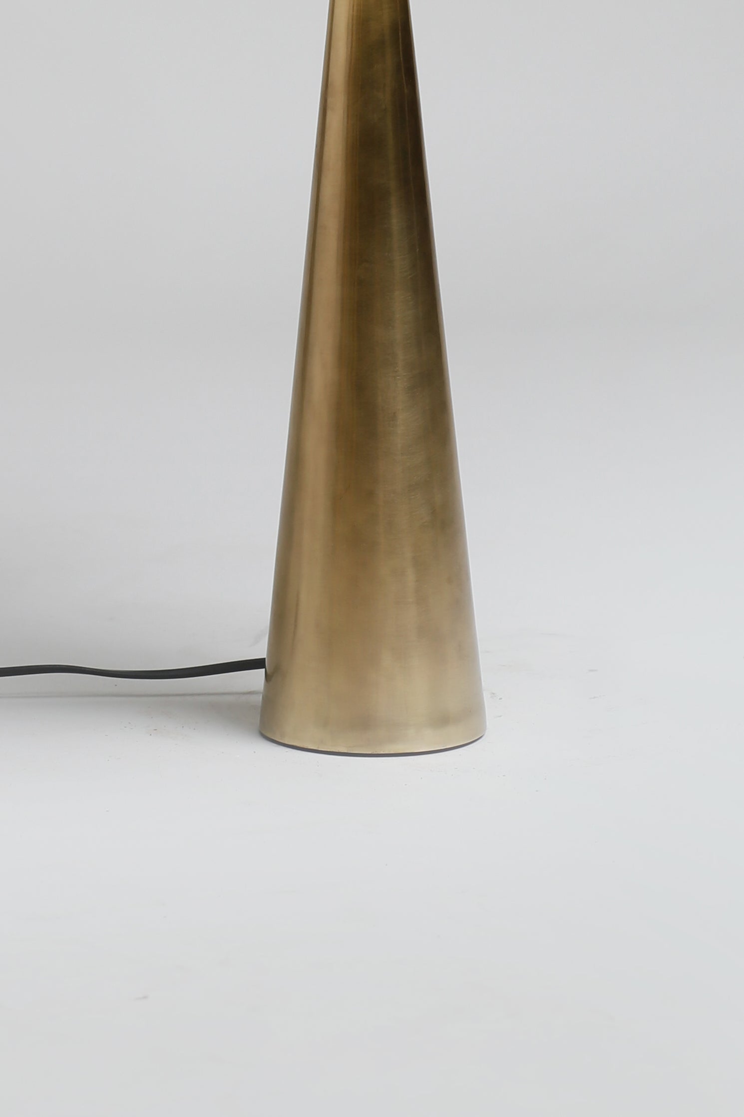 TL 11 Table Lamp, Brass - Brass