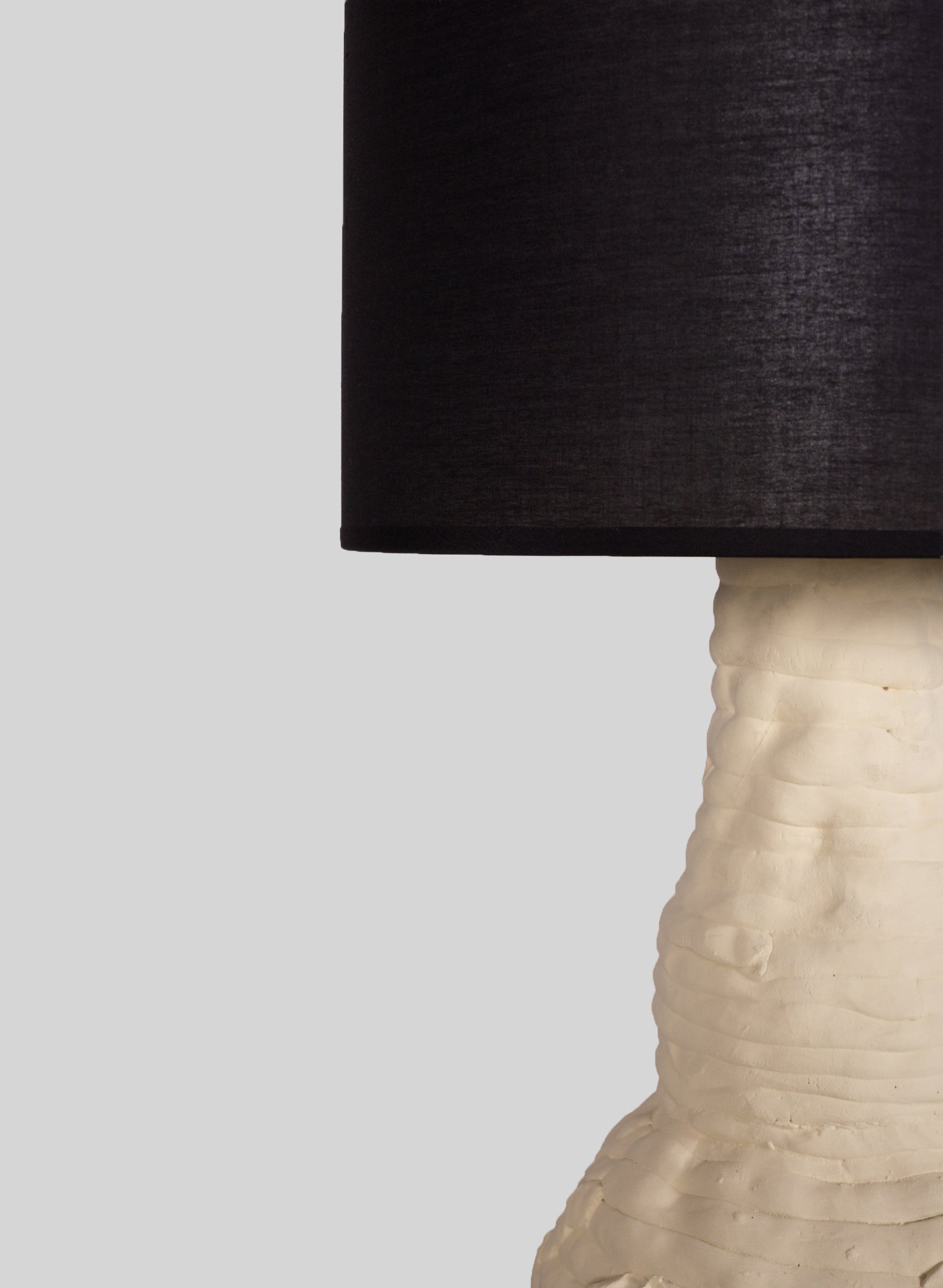 Sculptural Table Lamp H75 cm, White plaster - Black