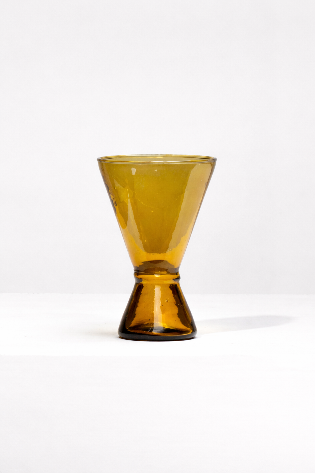H14 Wine Glass Ø25 cl, Brown
