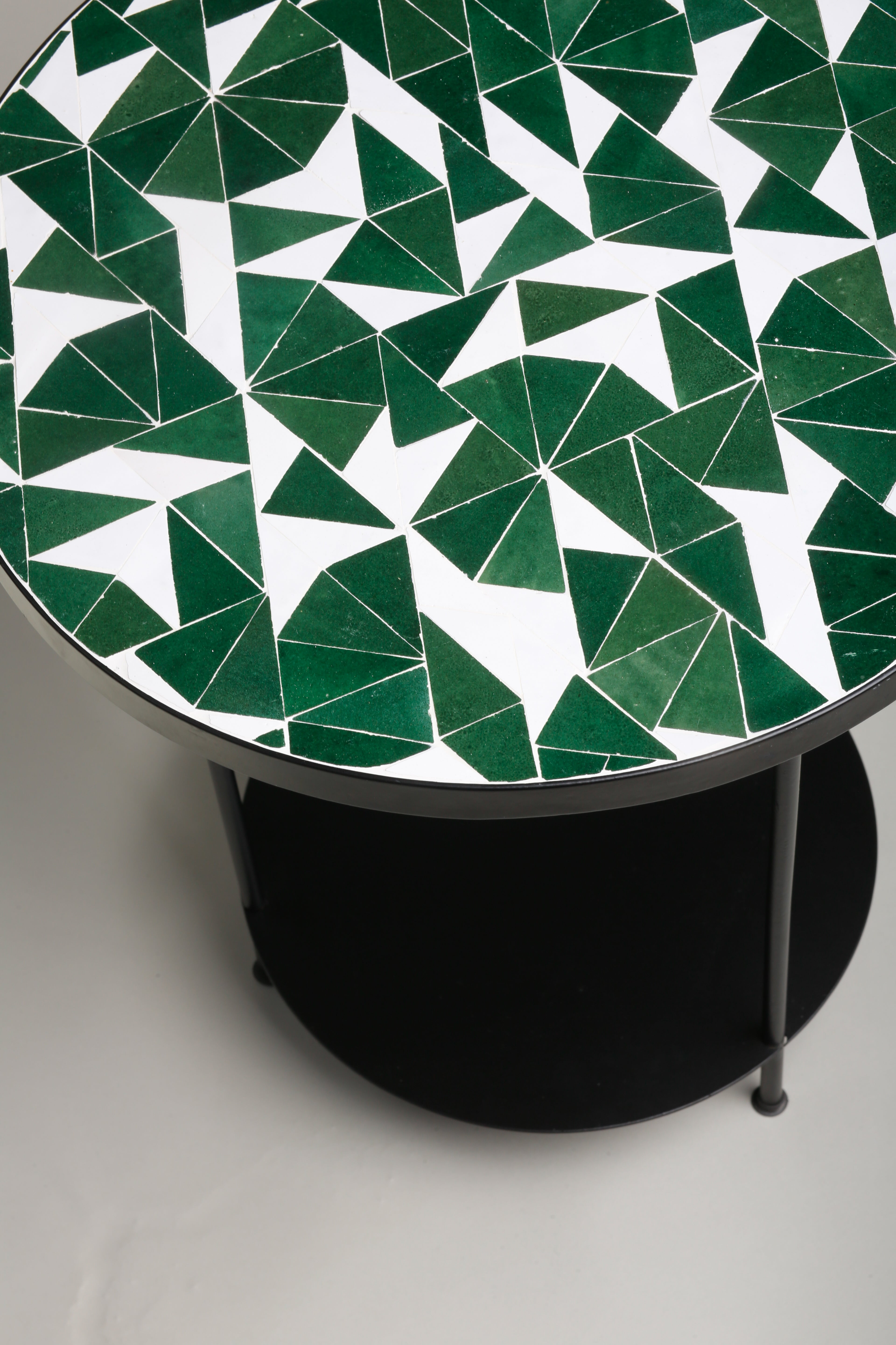 Ligna Disc Origami Side Table, Pine Green-White